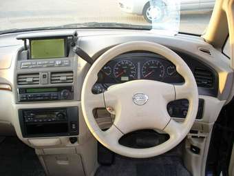 2002 Nissan Presage Pics