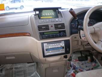 2002 Nissan Presage Pictures