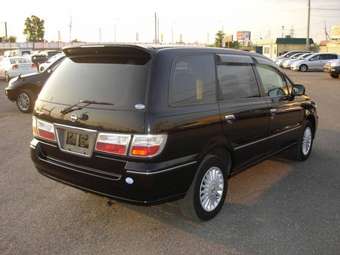 2002 Nissan Presage Images
