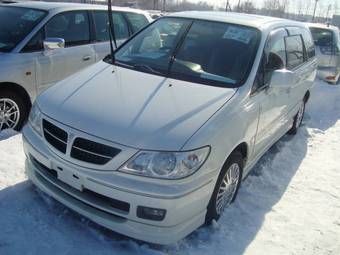 2002 Nissan Presage Pictures