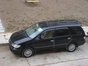 2002 Nissan Presage Photos