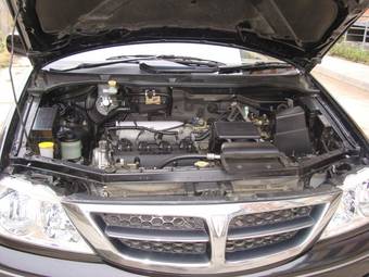 2002 Nissan Presage Images