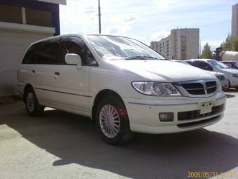 2002 Nissan Presage Pictures