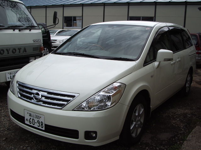 2003 Nissan Presage