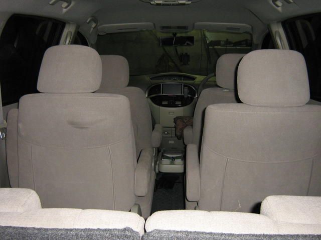 2003 Nissan Presage