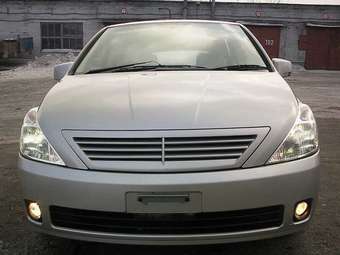 2003 Nissan Presage