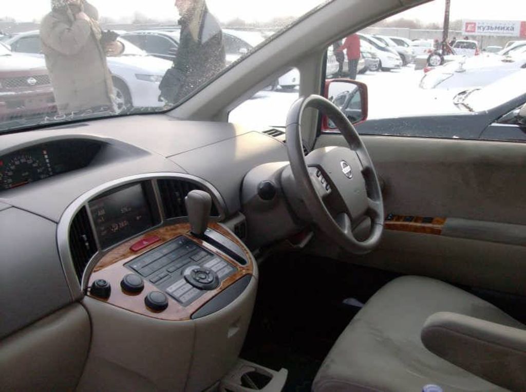 2003 Nissan Presage