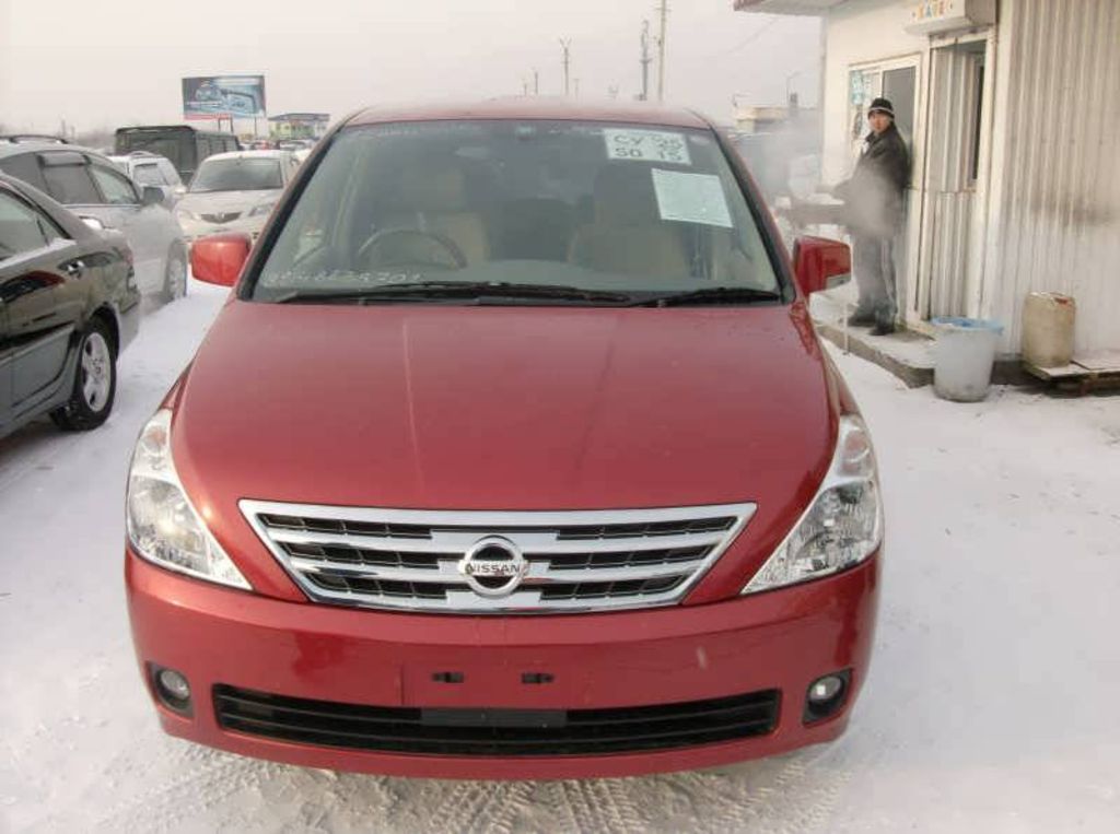 2003 Nissan Presage