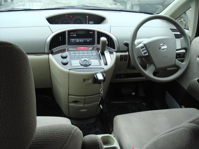 2003 Nissan Presage