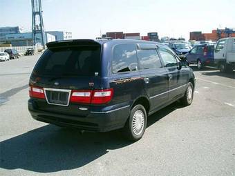 2003 Nissan Presage Photos