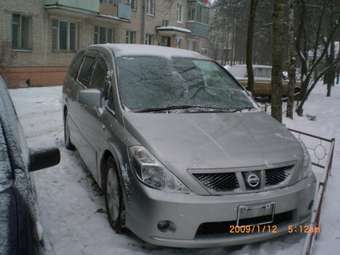 2003 Nissan Presage Photos