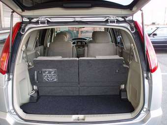 2003 Nissan Presage Pics