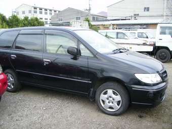 2003 Nissan Presage Pictures