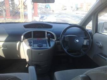 2003 Nissan Presage Photos