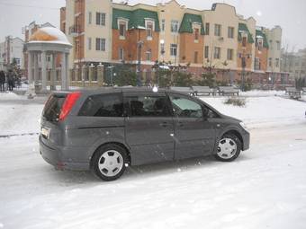 2003 Nissan Presage Photos