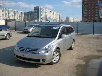 2003 Nissan Presage Pictures