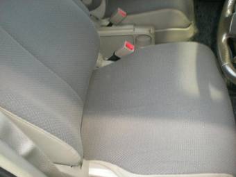2003 Nissan Presage Images