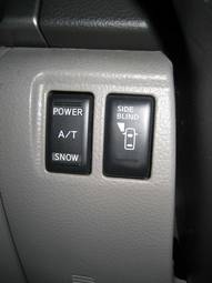 2003 Nissan Presage Pictures
