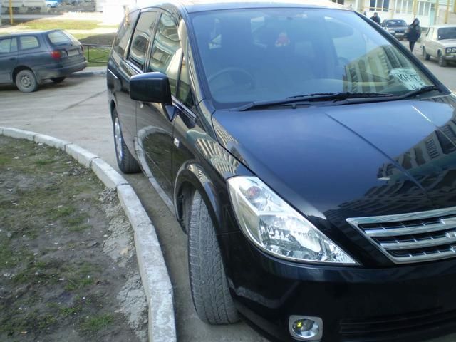 2004 Nissan Presage