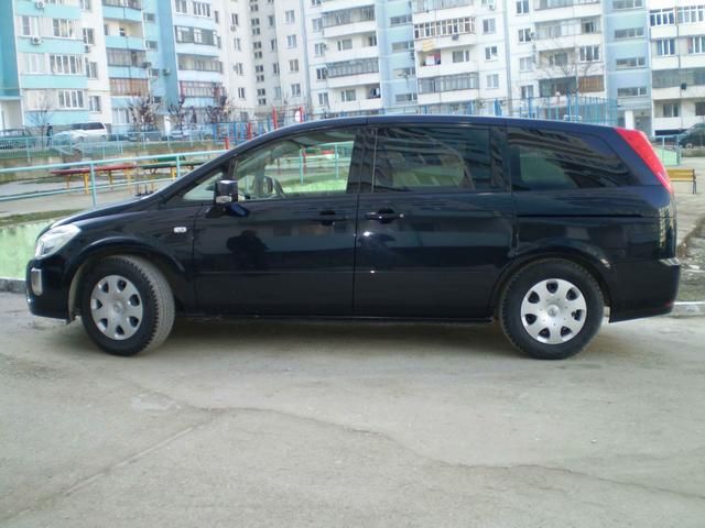 2004 Nissan Presage