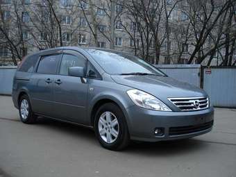 2004 Nissan Presage