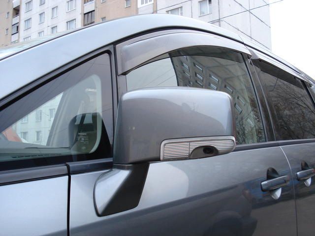 2004 Nissan Presage