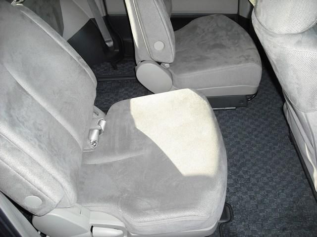 2004 Nissan Presage