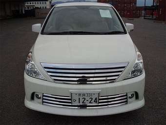 2004 Nissan Presage