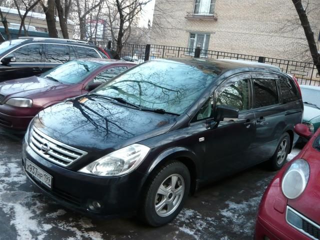 2004 Nissan Presage
