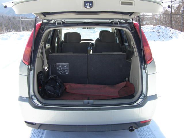 2004 Nissan Presage