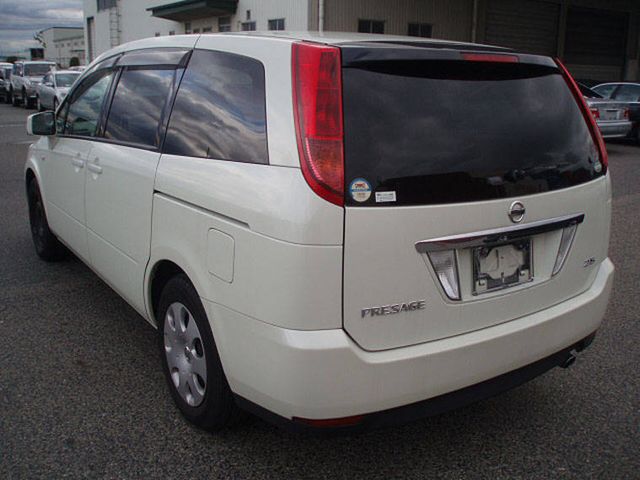 2004 Nissan Presage