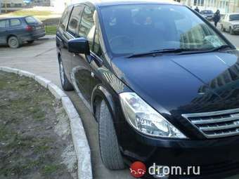 2004 Nissan Presage Photos