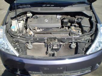 2004 Nissan Presage Photos
