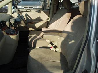 2004 Nissan Presage Photos