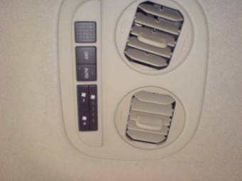 2004 Nissan Presage Images