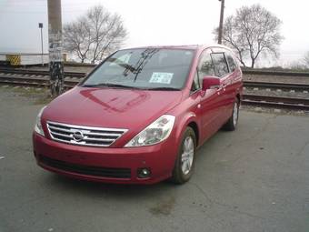 2004 Nissan Presage Photos