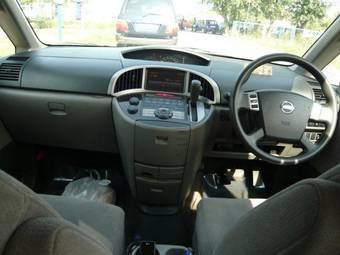 2004 Nissan Presage Photos