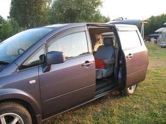 2004 Nissan Presage Images