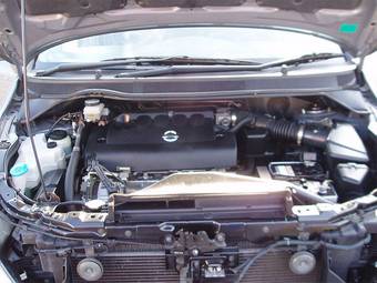 2004 Nissan Presage Photos
