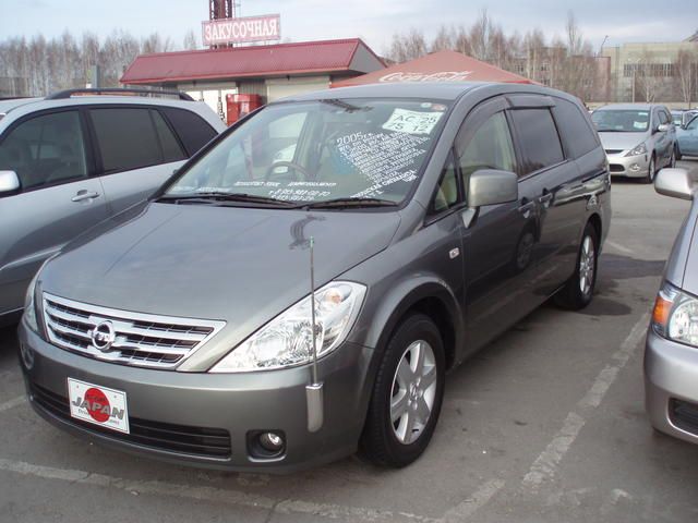 2005 Nissan Presage