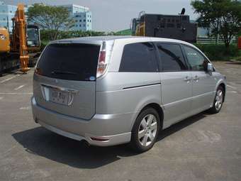 2005 Nissan Presage Photos