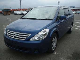2005 Nissan Presage Pictures