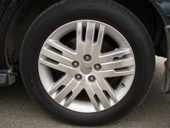 2005 Nissan Presage Photos