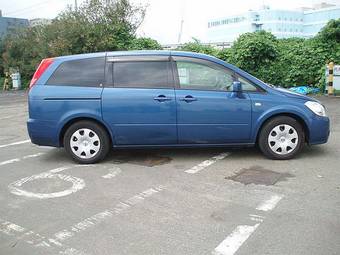 2005 Nissan Presage Images