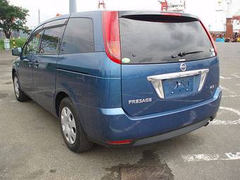 2005 Nissan Presage Pictures