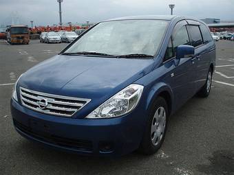 2005 Nissan Presage Photos