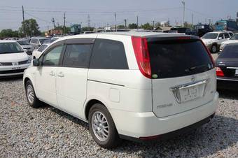 2005 Nissan Presage Photos
