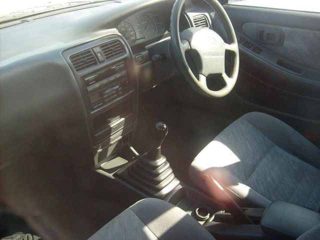 1995 Nissan Presea