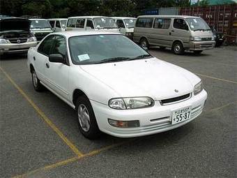 1998 Nissan Presea Pictures
