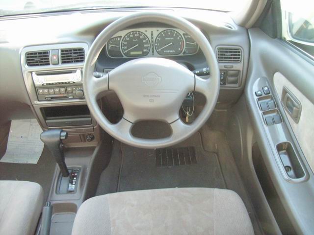 1999 Nissan Presea Photos